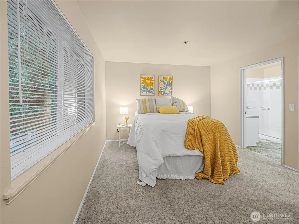 6527 200th Street SW Lynnwood WA 98036