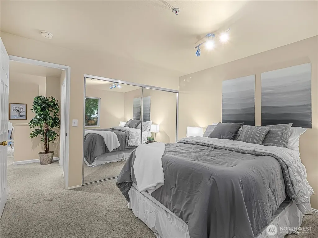 6527 200th Street SW Lynnwood WA 98036