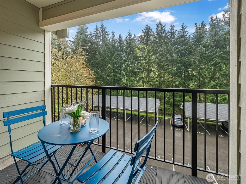 6527 200th Street SW Lynnwood WA 98036