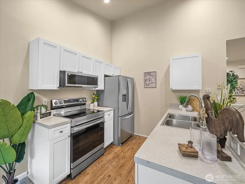 6527 200th Street SW Lynnwood WA 98036