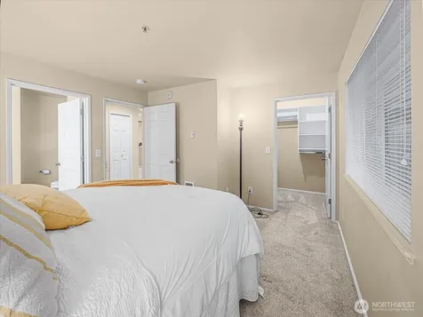6527 200th Street SW Lynnwood WA 98036