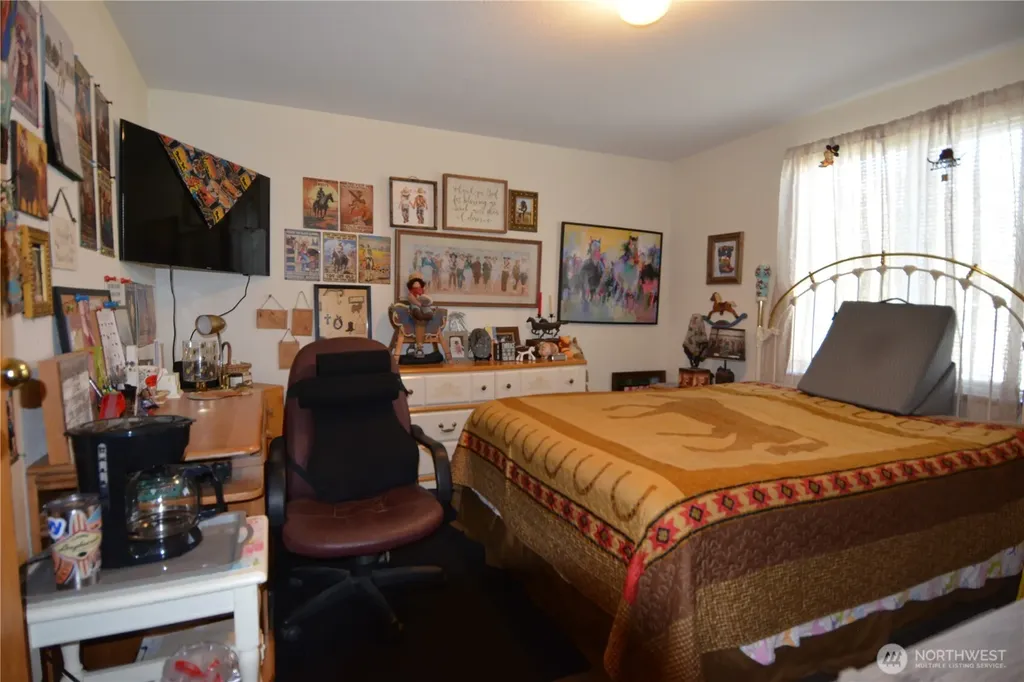 440 W Inlet Lane Sequim WA 98382
