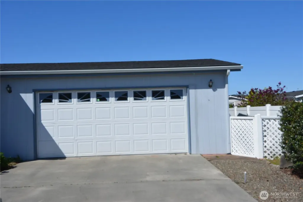 440 W Inlet Lane Sequim WA 98382