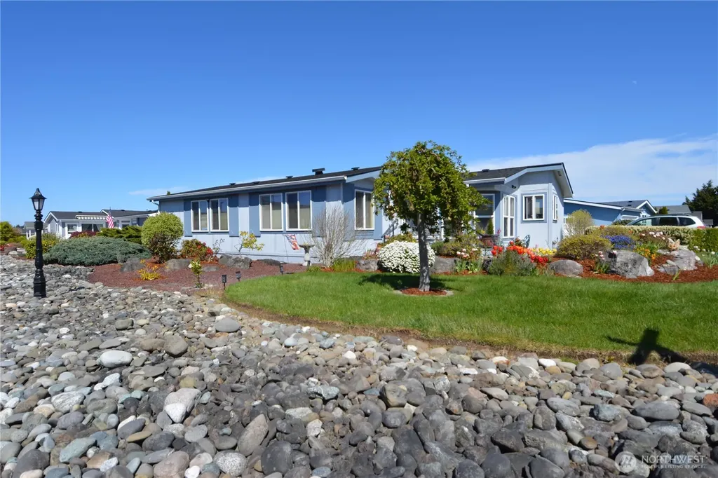 440 W Inlet Lane Sequim WA 98382