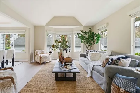 4222 144th Lane SE Bellevue WA 98006