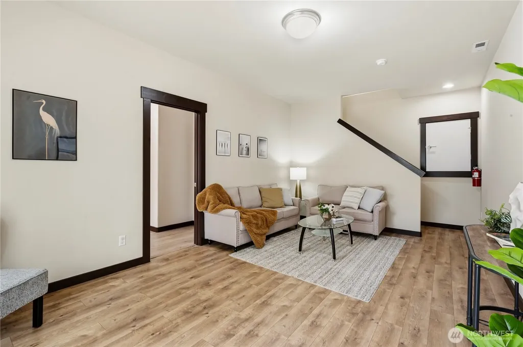 14504 17th Avenue W Lynnwood WA 98087