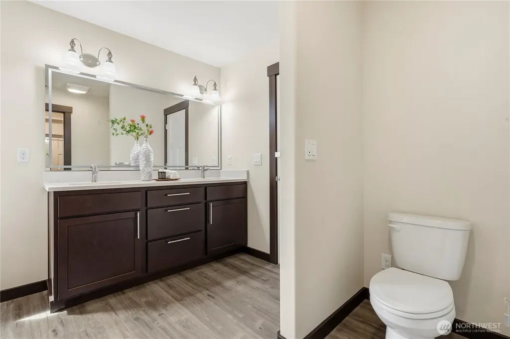 14504 17th Avenue W Lynnwood WA 98087