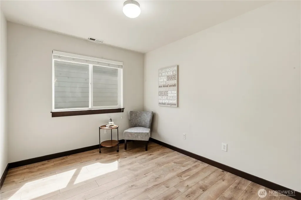 14504 17th Avenue W Lynnwood WA 98087