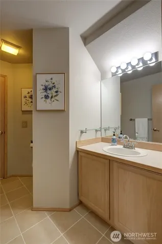 34829 7th Avenue SW Federal Way WA 98023