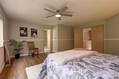 34829 7th Avenue SW Federal Way WA 98023