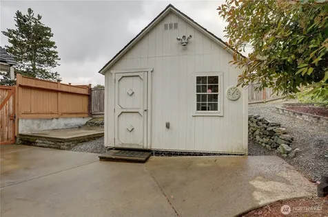 34829 7th Avenue SW Federal Way WA 98023