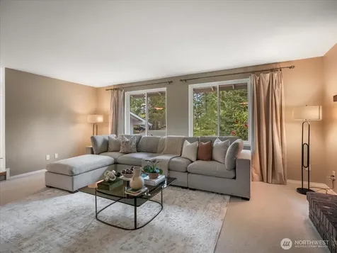 17649 SE 297th Place Kent WA 98042