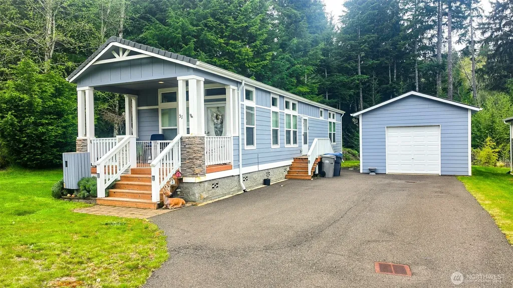 1019 Stanford Drive Cosmopolis WA 98537