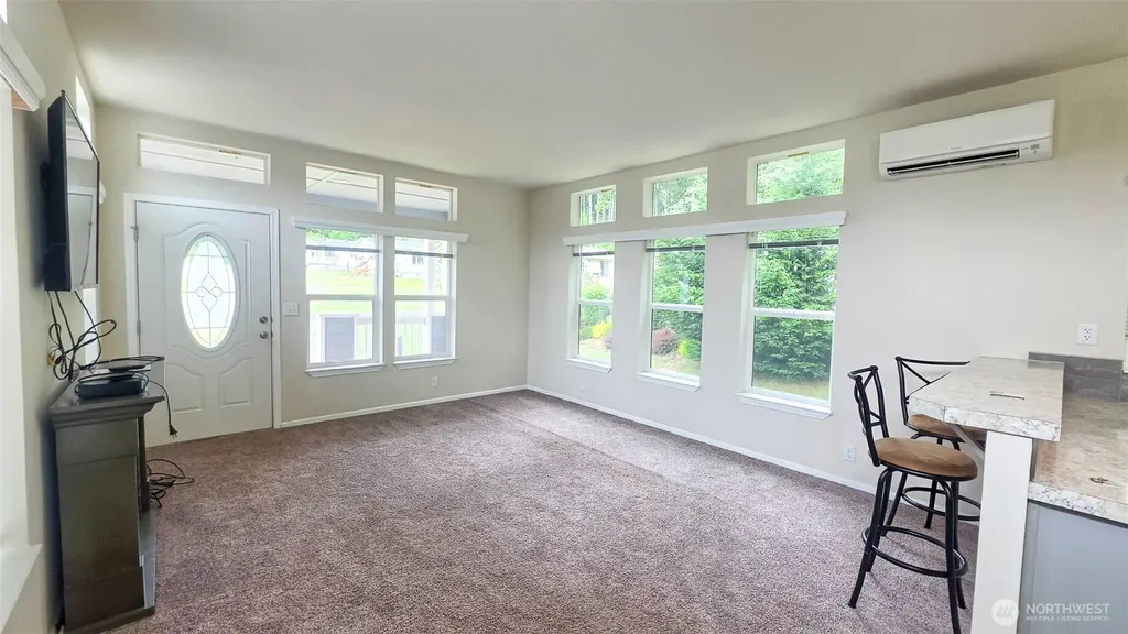 1019 Stanford Drive Cosmopolis WA 98537