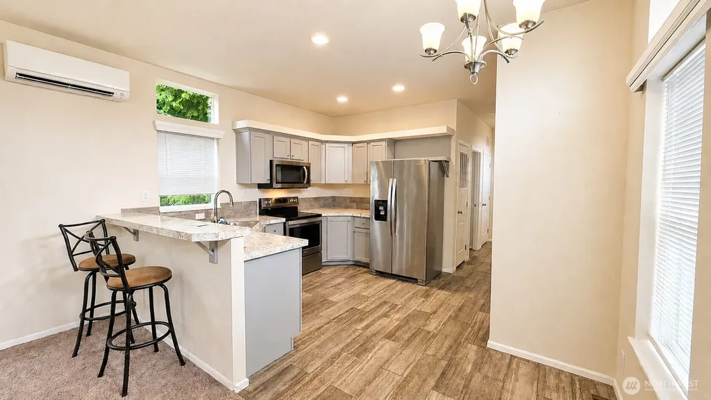 1019 Stanford Drive Cosmopolis WA 98537