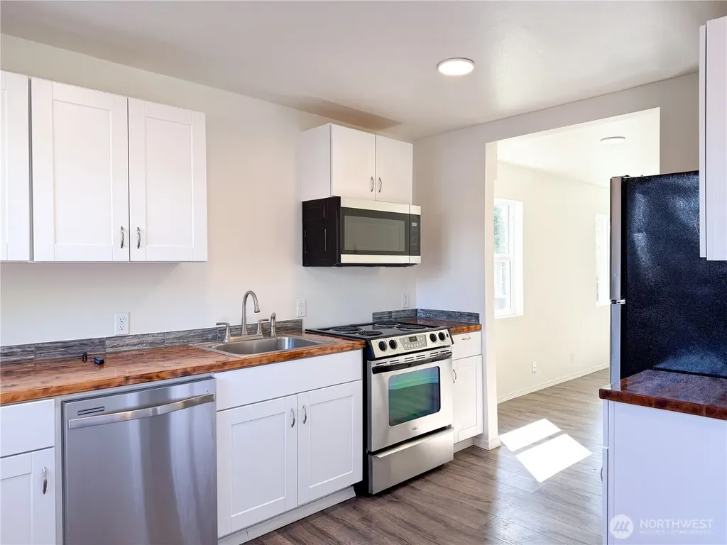 22024 Military Rd S Seatac WA 98198