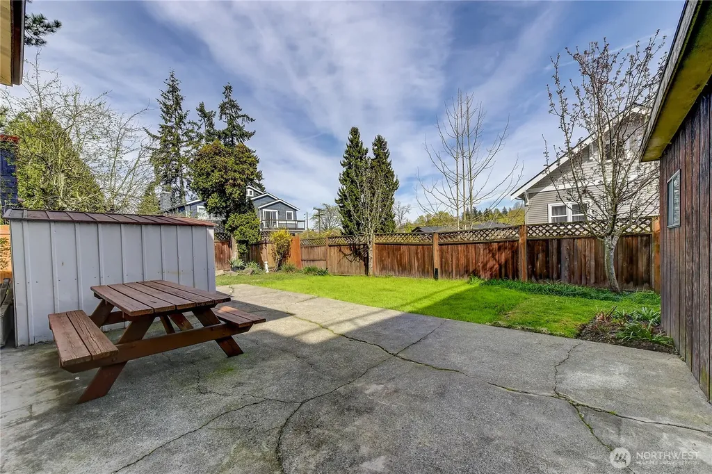 610 27th Avenue E Seattle WA 98112