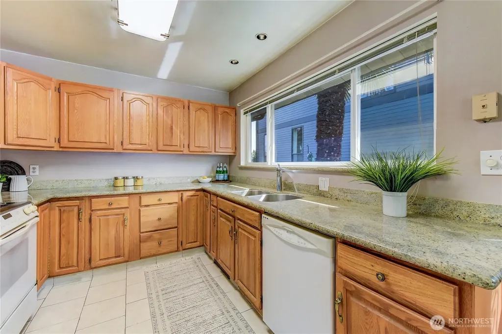 610 27th Avenue E Seattle WA 98112