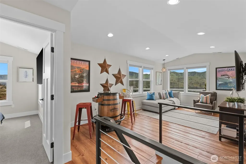 122 Lookout Way Chelan WA 98816
