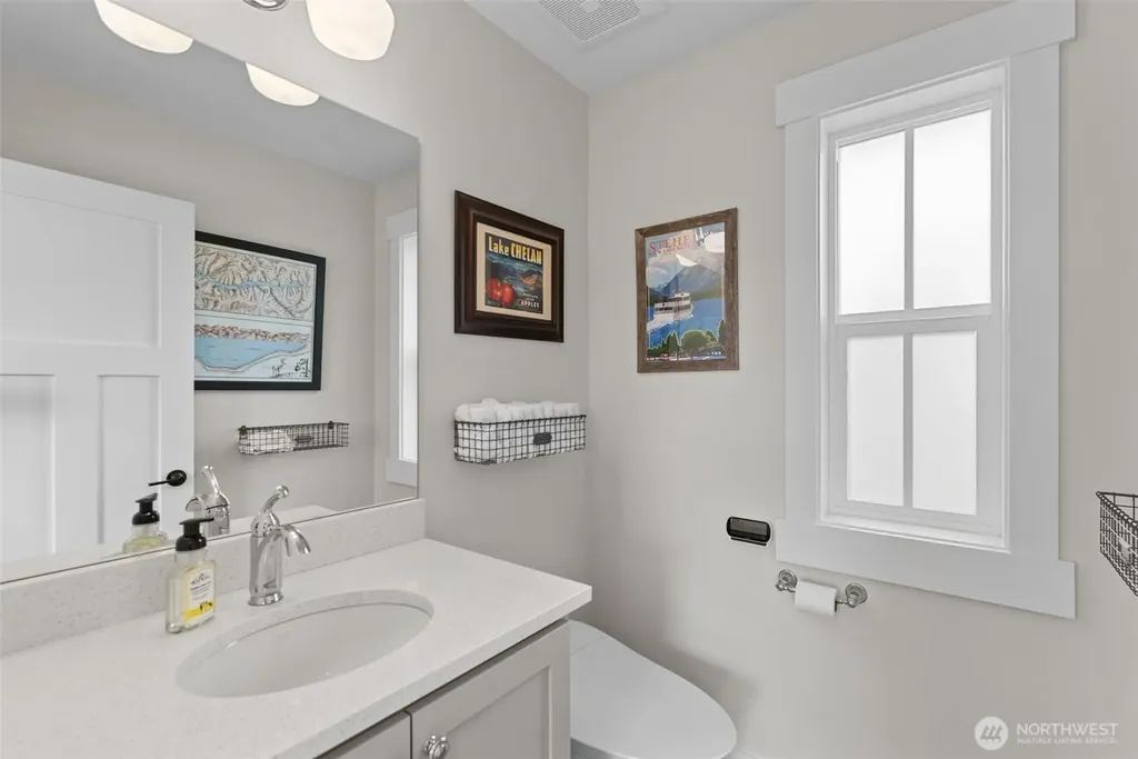 122 Lookout Way Chelan WA 98816