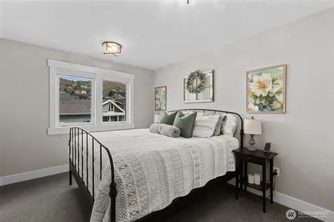 122 Lookout Way Chelan WA 98816