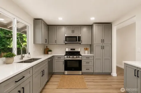 4203 SW 328th Street Federal Way WA 98023