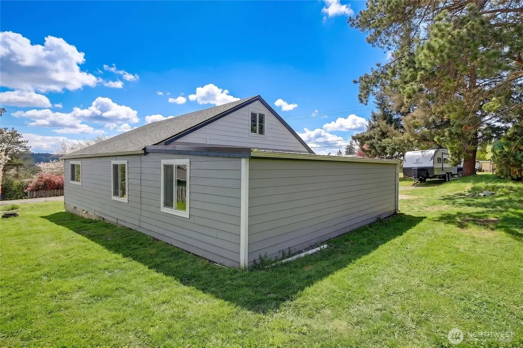 1320 Swantown Road Oak Harbor WA 98277