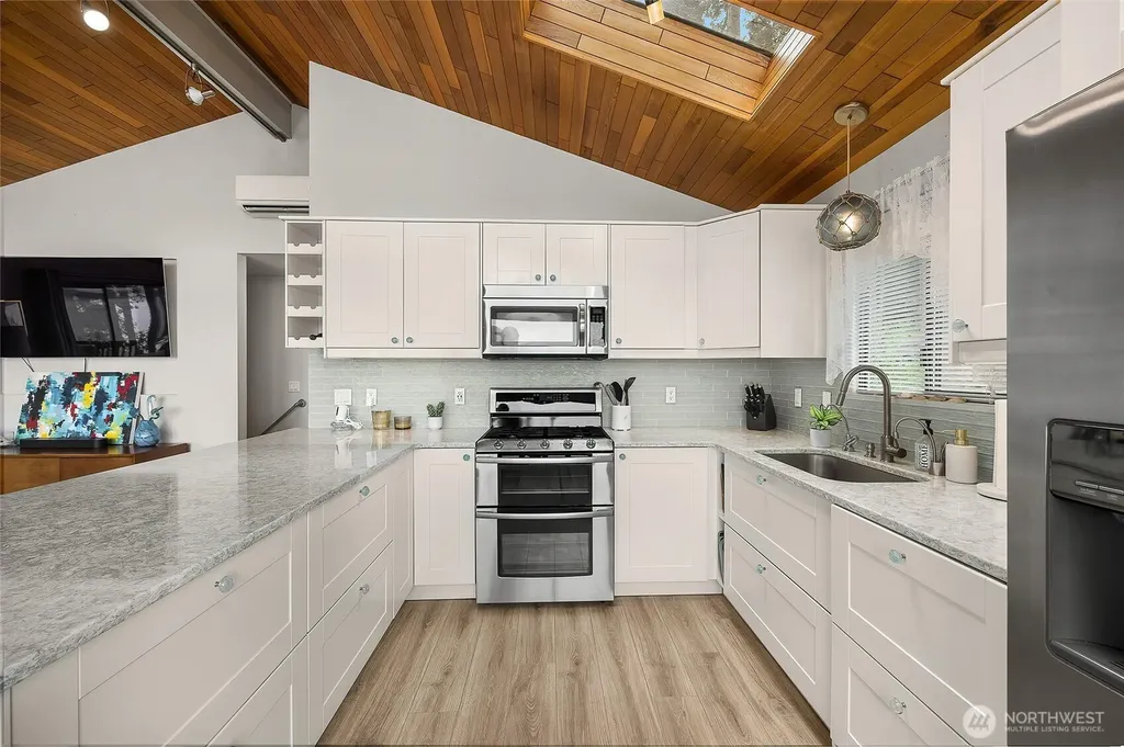 285 Harrington Coupeville WA 98239