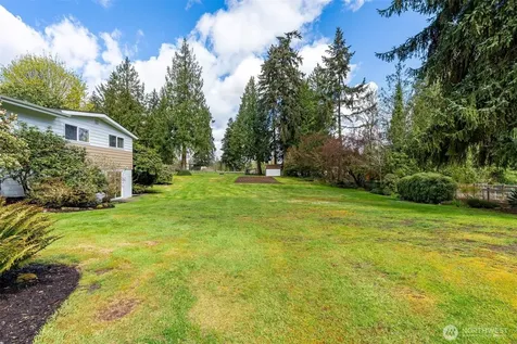6017 132nd Street E Puyallup WA 98373