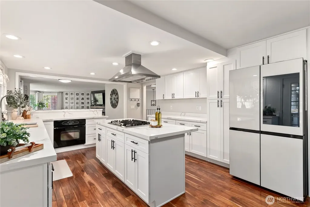 6615 Silver Springs Drive NW Gig Harbor WA 98335