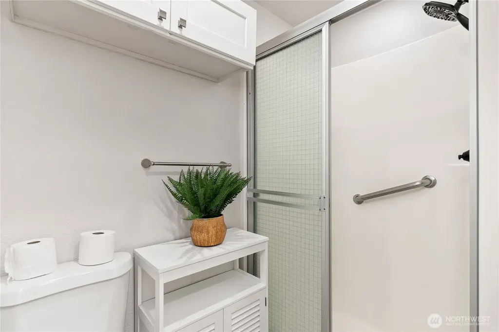 6615 Silver Springs Drive NW Gig Harbor WA 98335