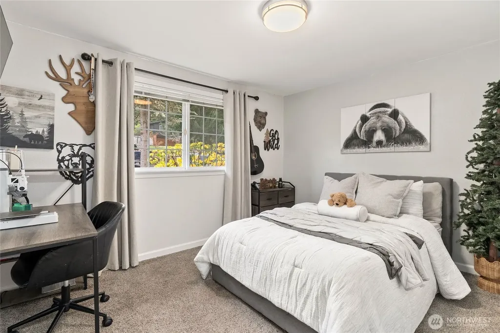 6615 Silver Springs Drive NW Gig Harbor WA 98335