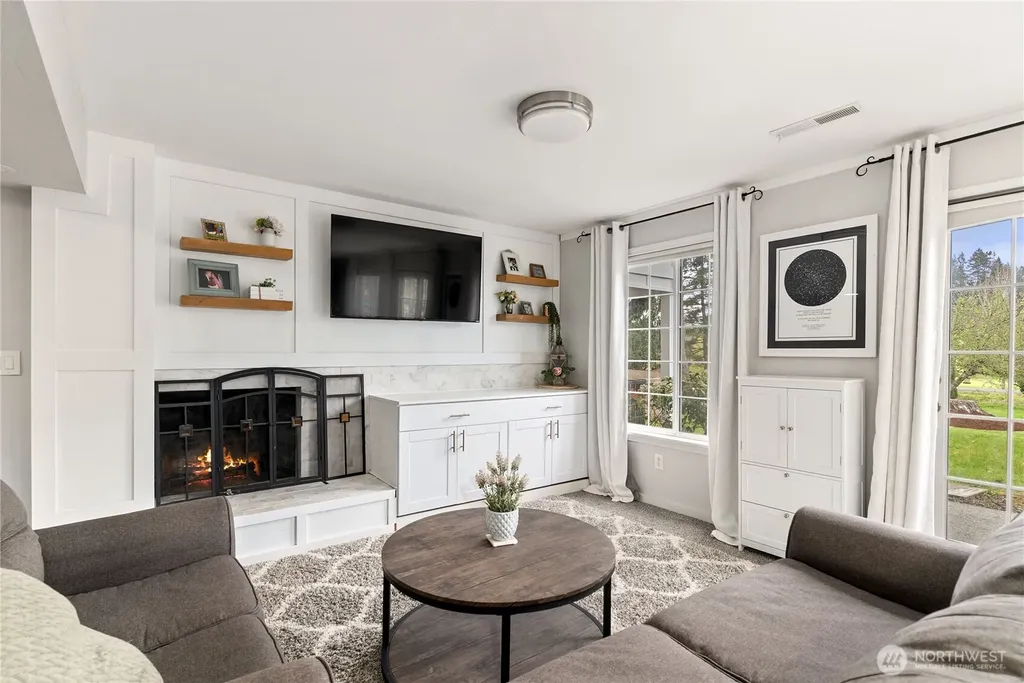 6615 Silver Springs Drive NW Gig Harbor WA 98335