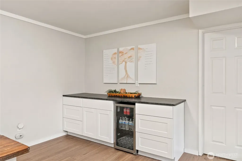 6615 Silver Springs Drive NW Gig Harbor WA 98335