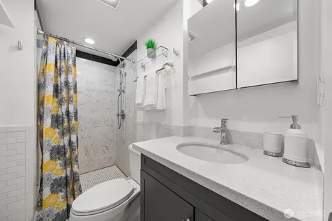 912 3rd Avenue W Seattle WA 98119