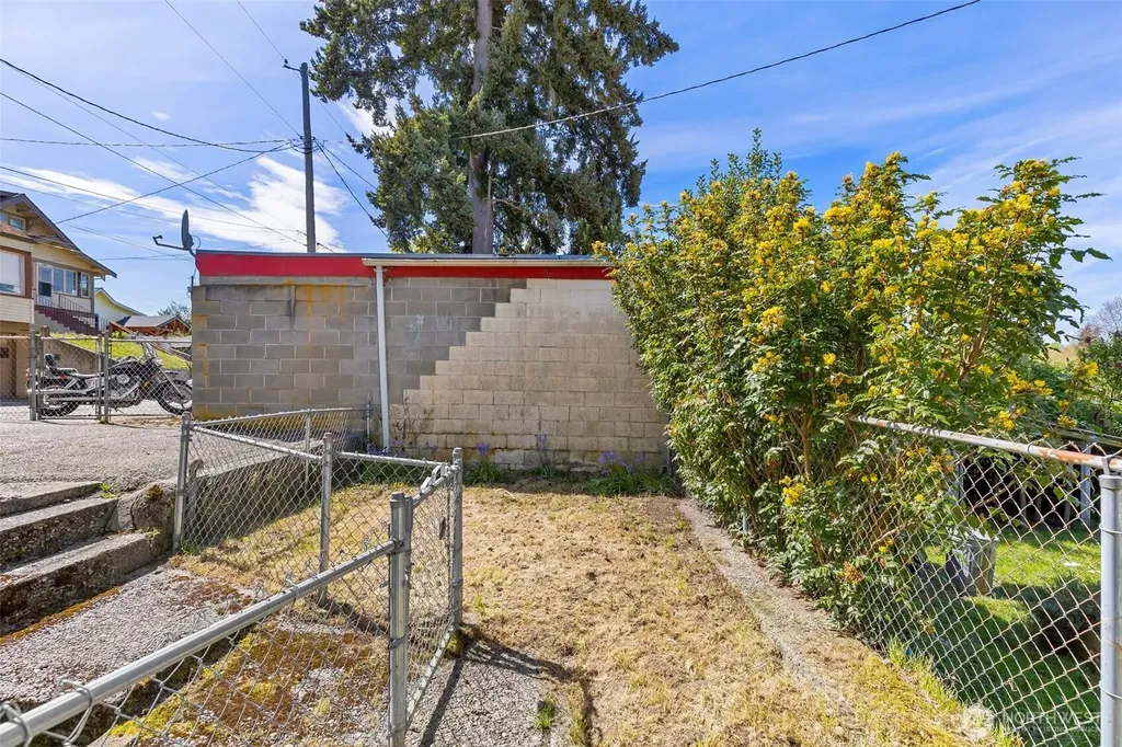 1203 Pacific Avenue Bremerton WA 98337