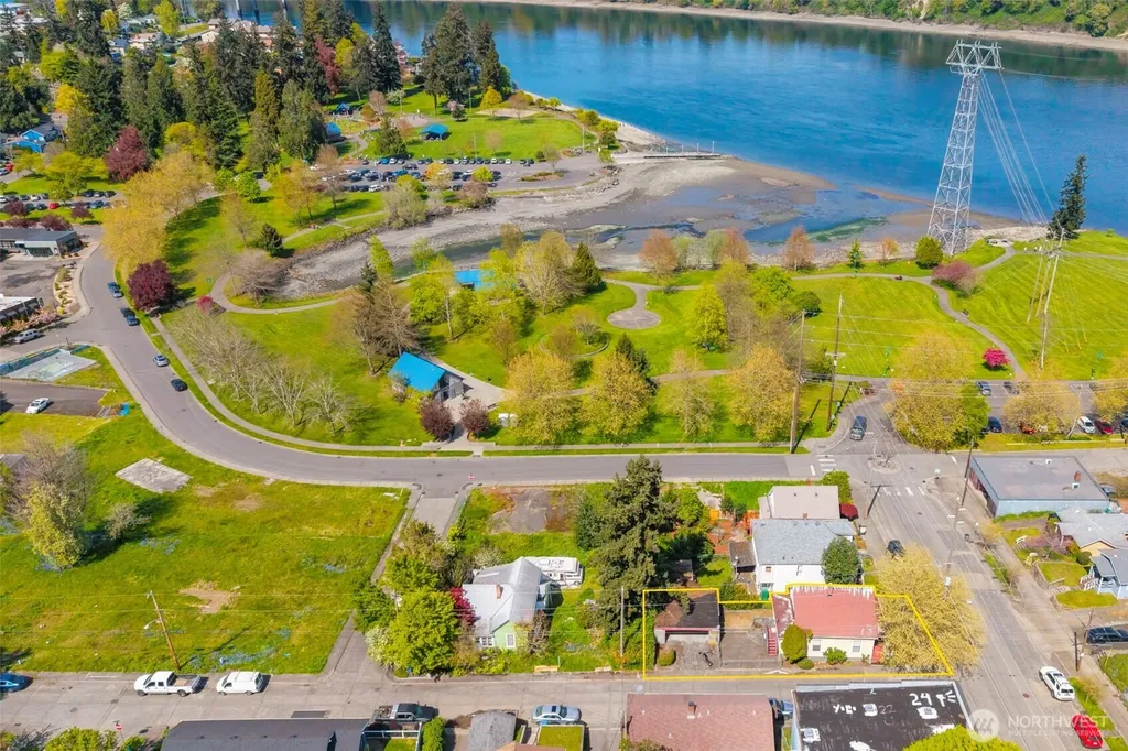 1203 Pacific Avenue Bremerton WA 98337