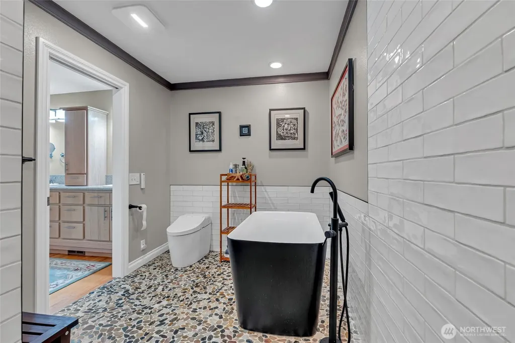 302 Foursome Drive Sequim WA 98382