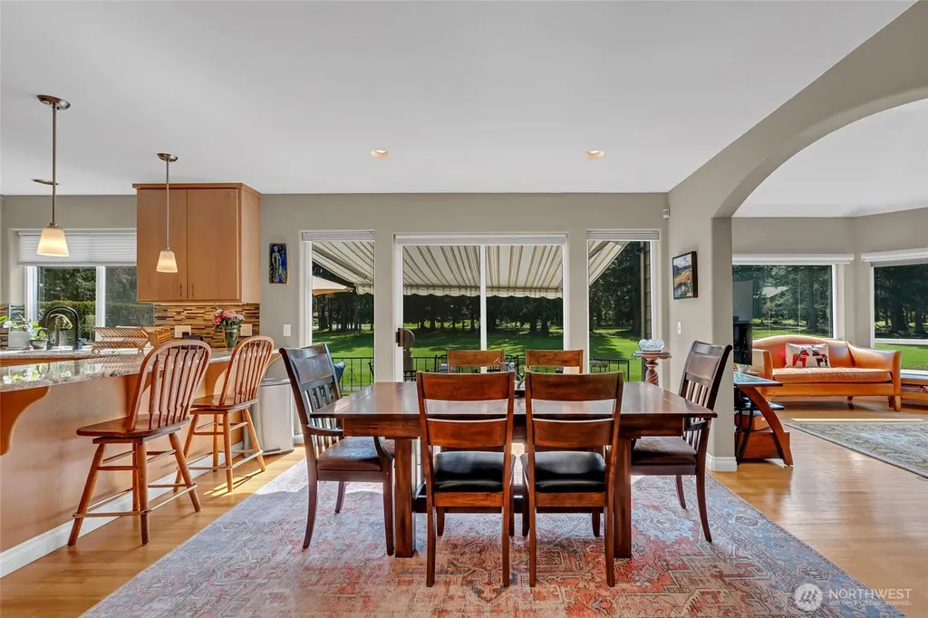 302 Foursome Drive Sequim WA 98382