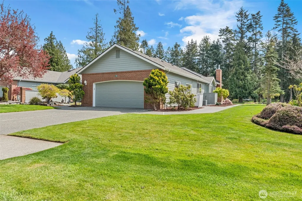 302 Foursome Drive Sequim WA 98382
