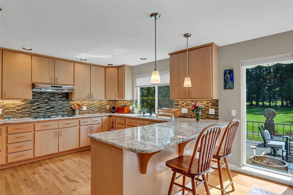 302 Foursome Drive Sequim WA 98382