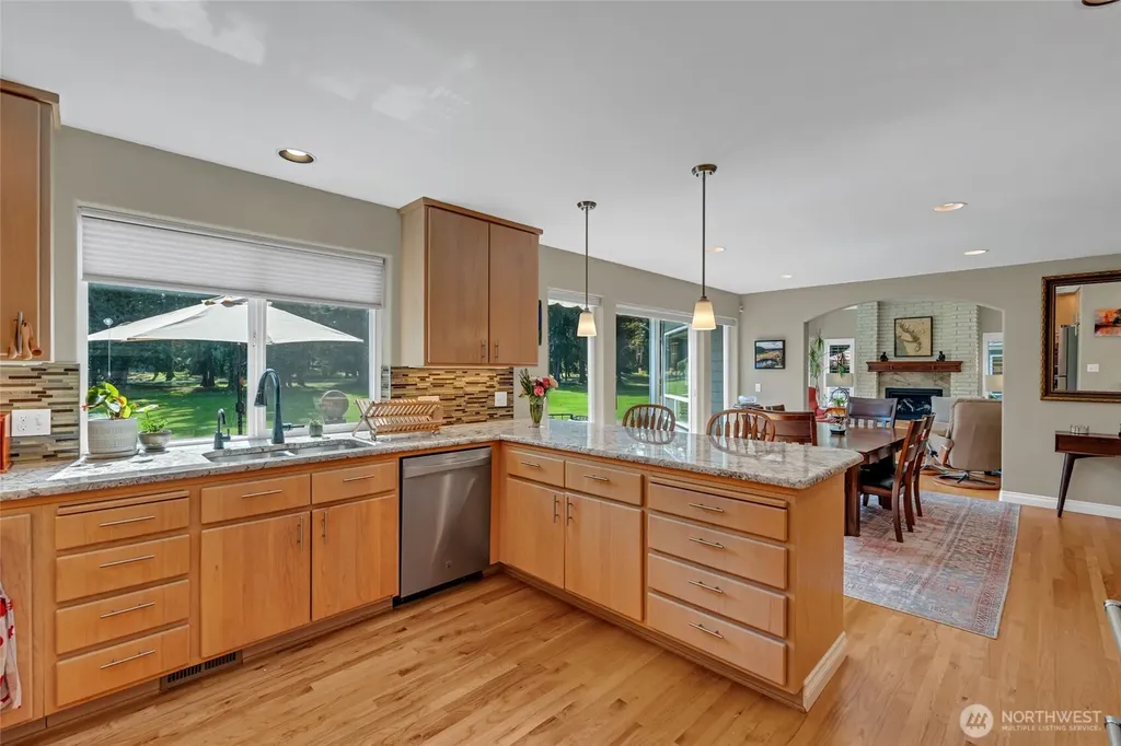 302 Foursome Drive Sequim WA 98382