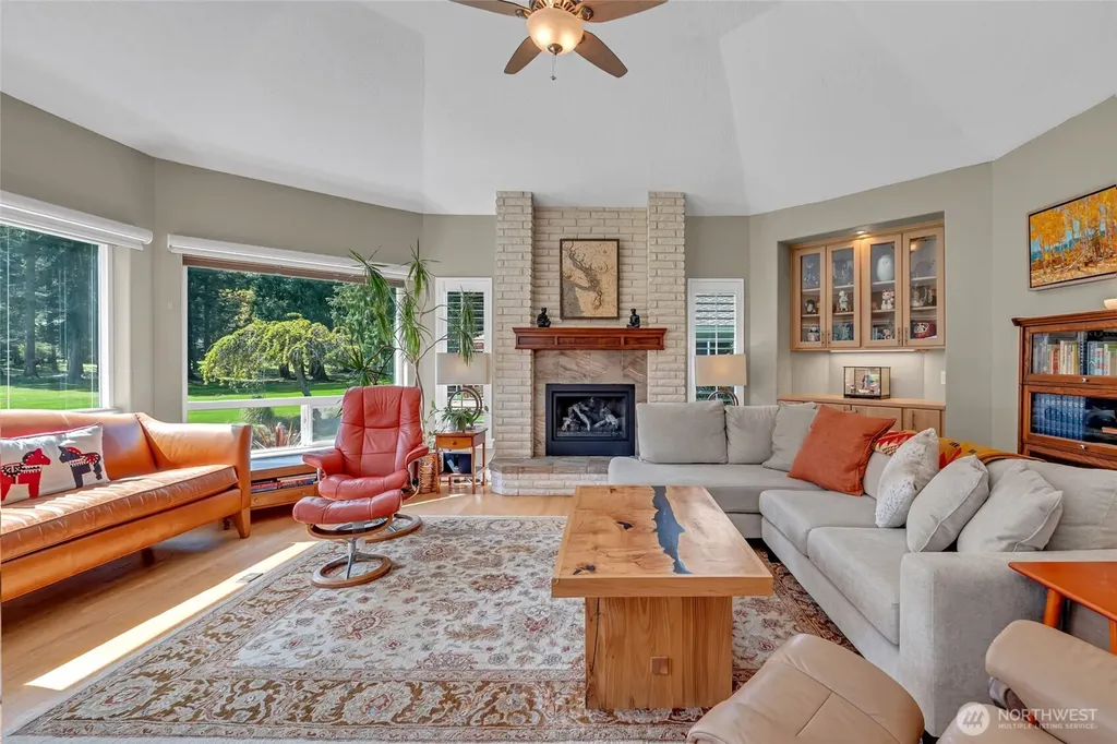 302 Foursome Drive Sequim WA 98382