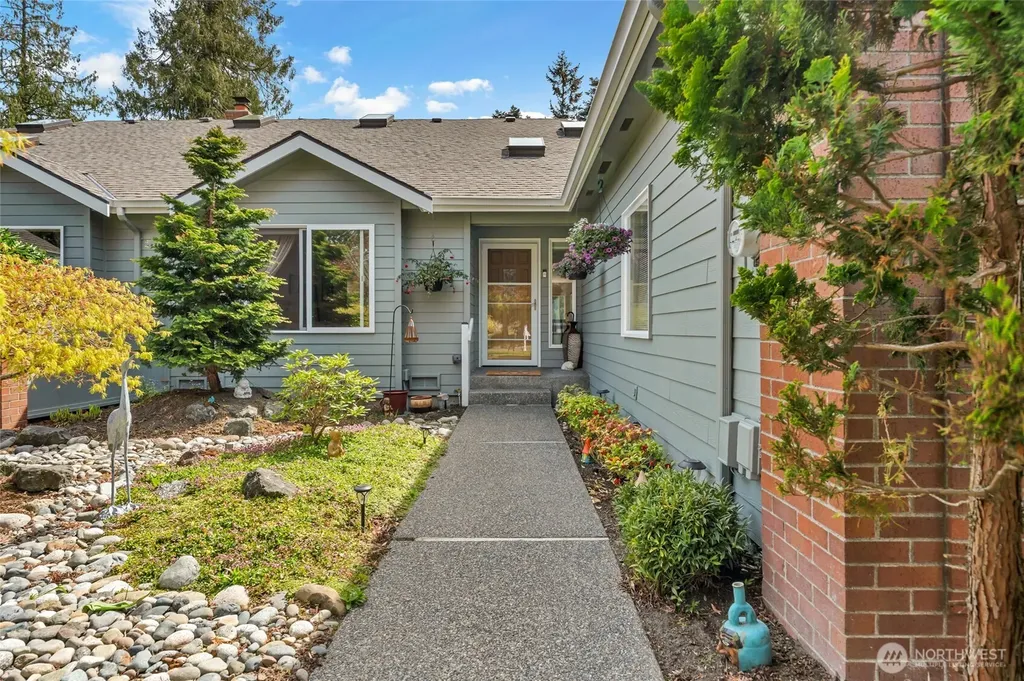 302 Foursome Drive Sequim WA 98382
