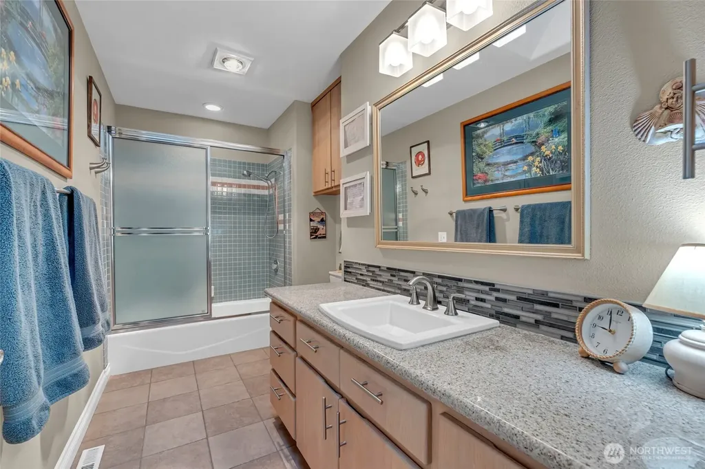 302 Foursome Drive Sequim WA 98382