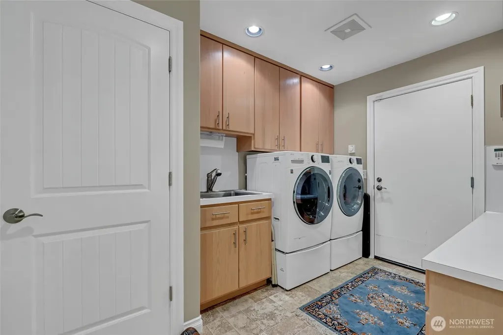302 Foursome Drive Sequim WA 98382