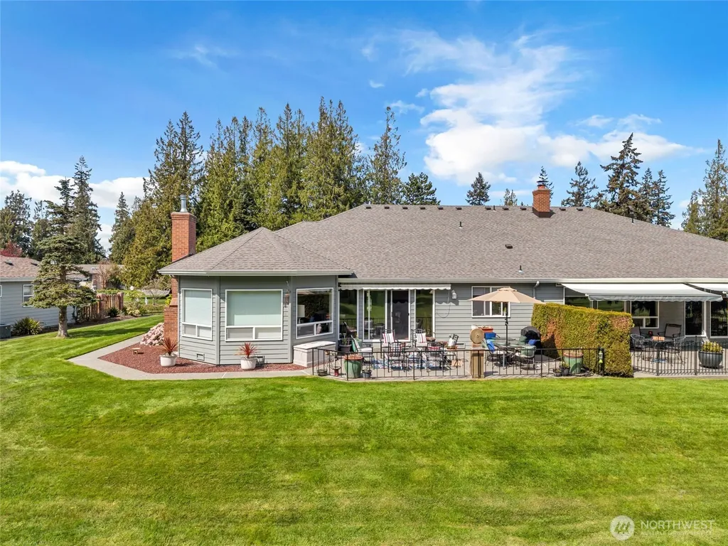 302 Foursome Drive Sequim WA 98382