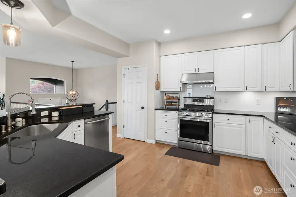 3713 Cedar Glen Way Anacortes WA 98221