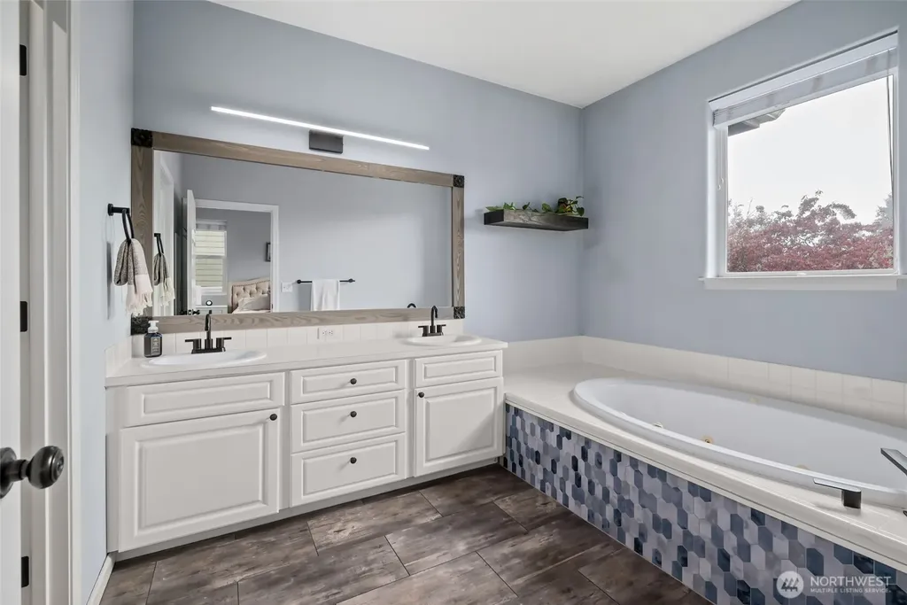 3713 Cedar Glen Way Anacortes WA 98221