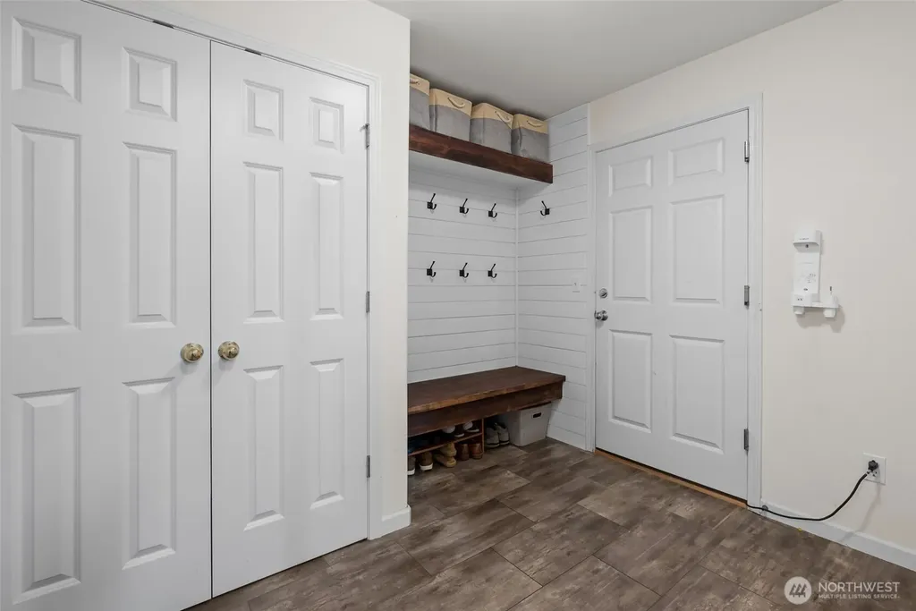 3713 Cedar Glen Way Anacortes WA 98221